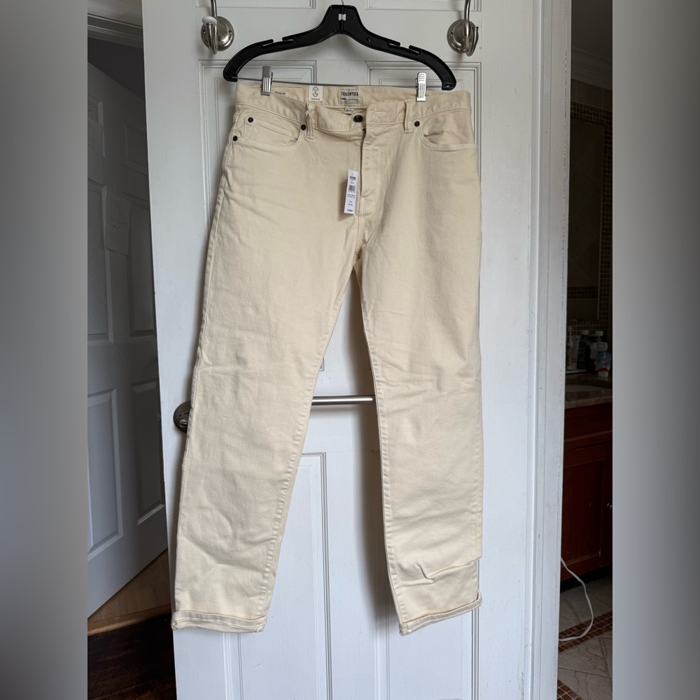 Todd Snyder straight fit 5 pocket chinos / jeans